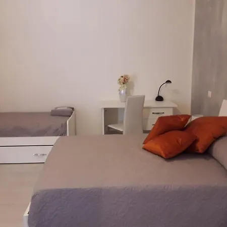2 Erre 4* بييسْتوم
