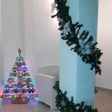 2 Erre Oda ve Kahvaltı